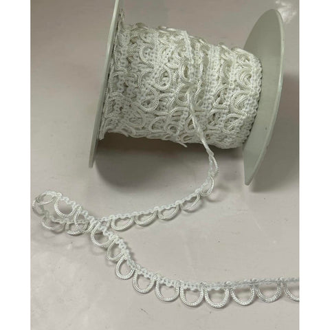 Lace: Button Looping / Ivory